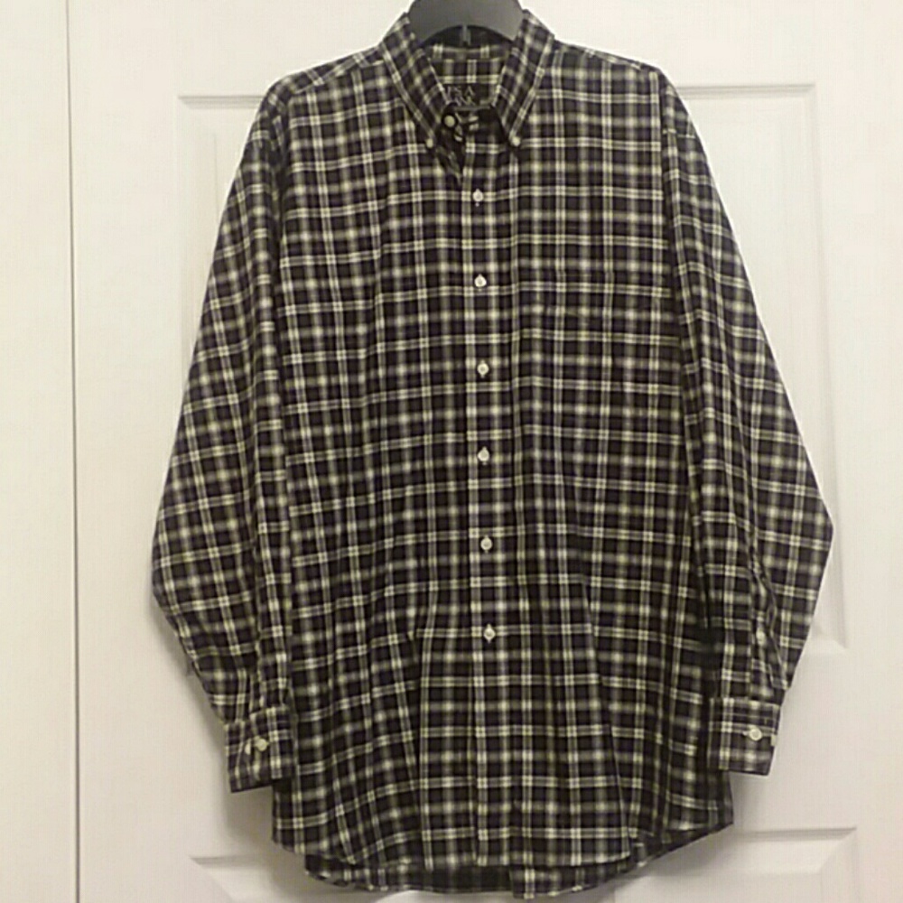 ✔️Jos. A. Bank Large Plaid Dress Shirt in Like New Condition Size Large